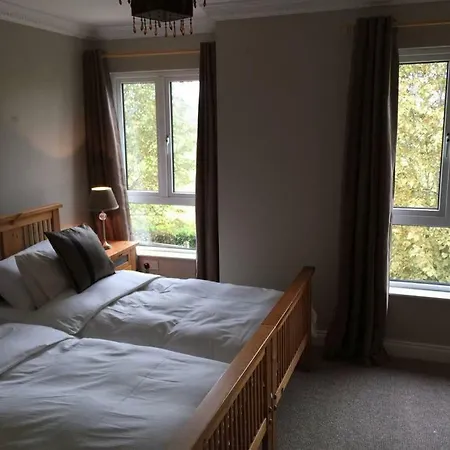 The Wolseley Fairway, 4bedroom House For 7 Guests Holiday home